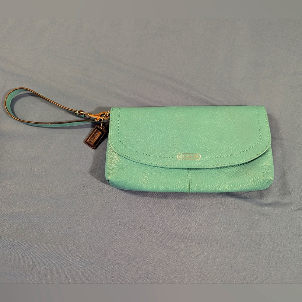 Coach turquoise wristlet leather never used